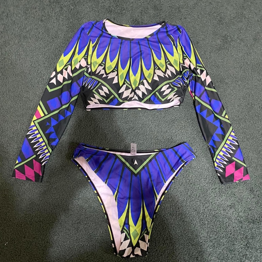 Bathing suit